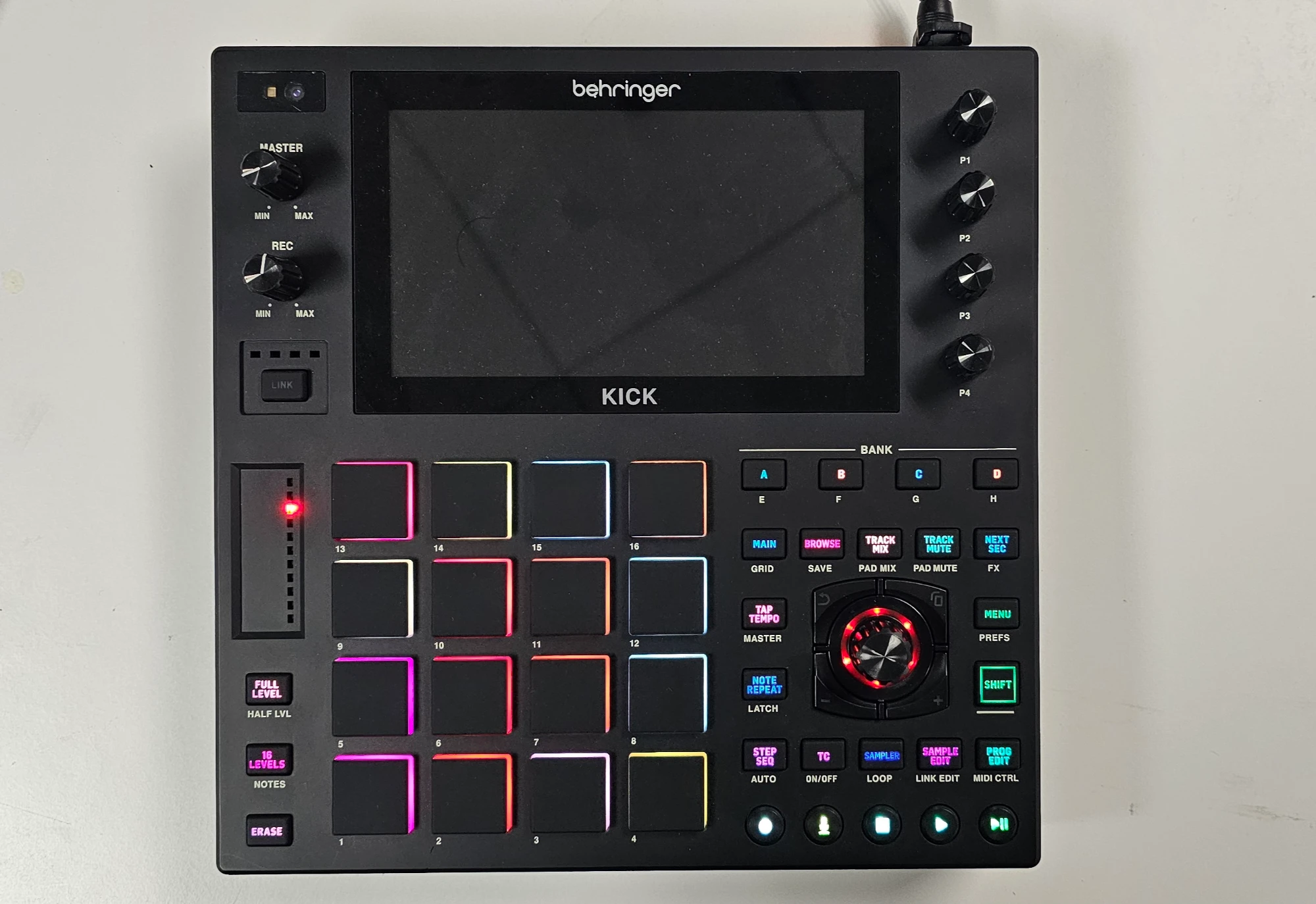 Official Behringer KICK product image, © Music Tribe